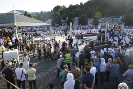 Brojne zvanice stigle u Potočare na obilježavanje 31. godišnjice genocida u Srebrenici