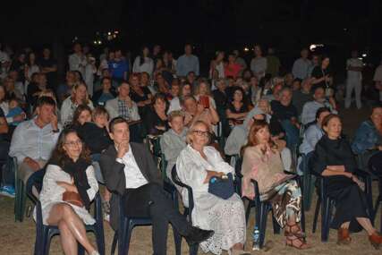 Otvoreno 55. izdanje Festivala kulture 'Slovo Gorčina' na Radimlji - predstavljen je i gost pjesnik Zlatan Stipišić Gibonni