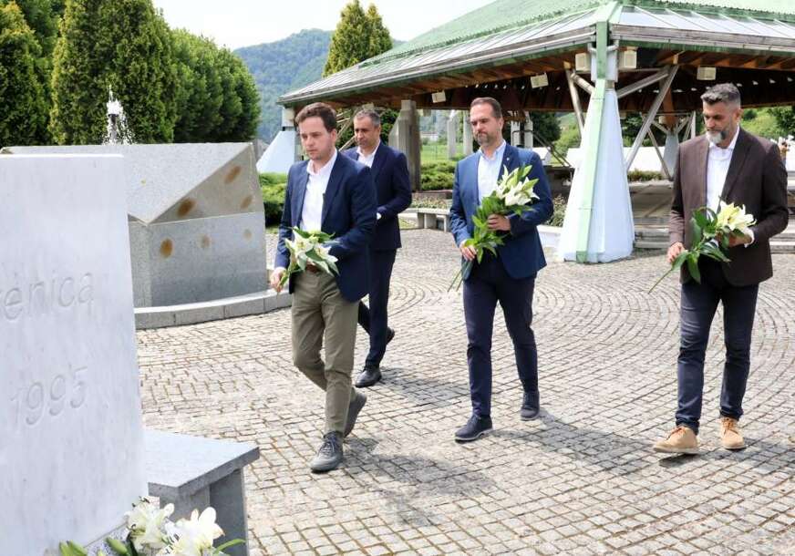 FOTO: VLADA KS