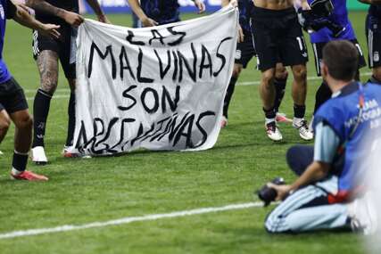 Skandal nakon polufinala: Argentincima prijeti visoka kazna FIFA-e zbog transparenta