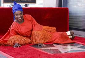 Angélique Kidjo prva afrička muzičarka sa zvijezdom na Hollywoodskoj stazi slavnih