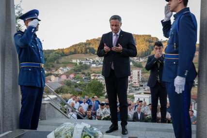 Bećirović u Bužimu odao počast heroju odbrane BiH Izetu Naniću