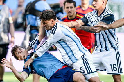 FIFA žestoko kaznila Paredesa: Argentinac suspendovan na čak 10 utakmica