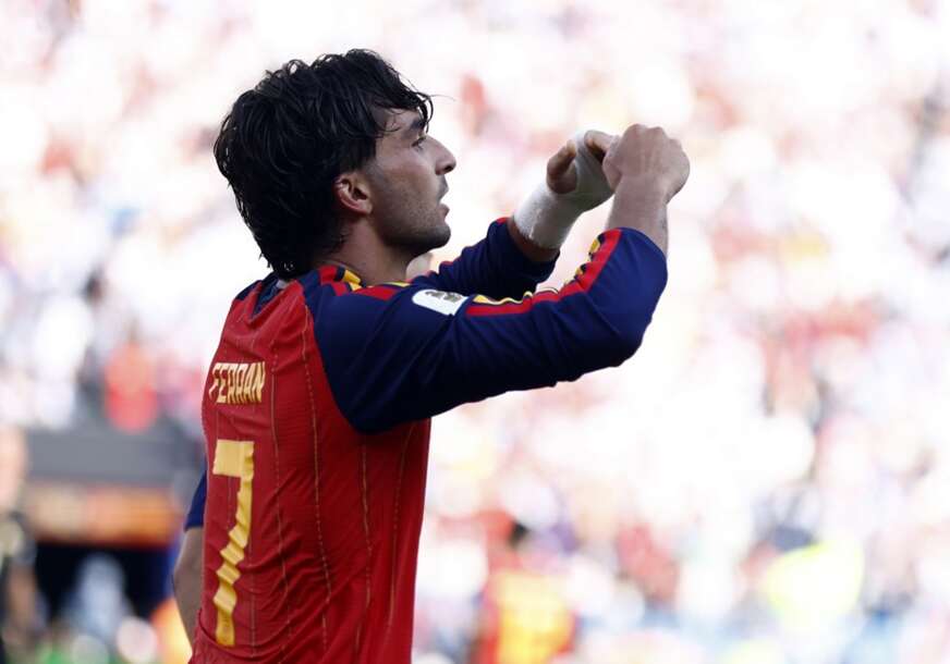 FOTO: EPA/WILL OLIVER
