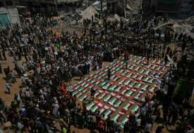 U Gazi klanjana dženaza za 112 Palestinaca, dvije godine nakon što su poginuli u izraelskom napadu
