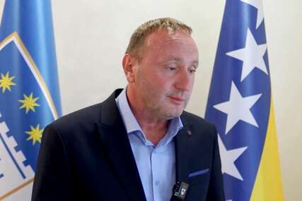 Premijer USK: Helikopter OSBiH izviđao požarište na Plješevici, očekuje se angažman iz zraka