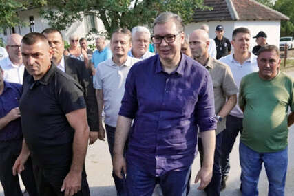 IZBORI U SRBIJI: VUČIĆA MOŽE SRUŠITI SAMO "MAĐARSKI MODEL"