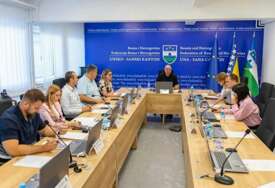 Vlada USK povećala satnicu i koeficijente u zdravstvu