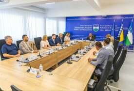Konstituisana nova Vlada USK: Dizdarić preuzeo mandat, poznati svi ministri