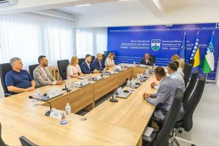 Konstituisana nova Vlada USK: Dizdarić preuzeo mandat, poznati svi ministri