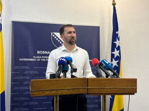 FOTO: N1