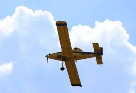 Više od 150 ljudi gasi požar kod Tomislavgrada, očekuje se air tractor