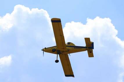 Više od 150 ljudi gasi požar kod Tomislavgrada, očekuje se air tractor