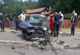 U saobraćajnoj nesreći poginuo vozač, saobraćaj obustavljen na putu Banovići – Živinice