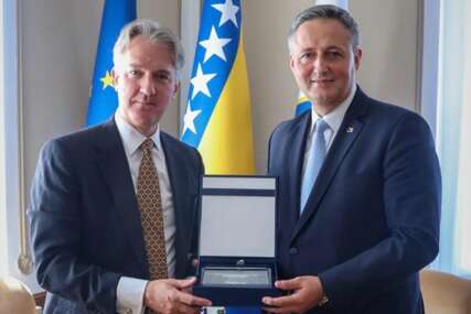 Bećirović primio britanskog ambasadora Reillyja na oproštajnoj posjeti: "UK ostaje jedan od najvažnijih partnera BiH"