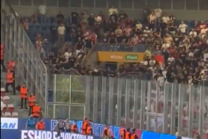 TOTALNA PROPAST BEOGRAĐANA Navijači Zvezde fudbalere otjerali od tribine nakon sramotnog ispadanja (VIDEO)