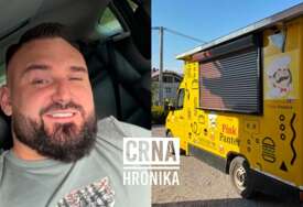 Drama u Cazinu: Vlasnik tvrdi da su ga pokušali oteti, udarili pištoljem i ukrali mu pokretni fast food