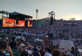 Atmosfera na stadionu Koševo pred drugi koncert Dine Merlina dostiže vrhunac