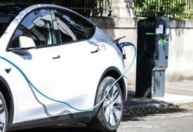 Broj novih električnih automobila u EU porastao za gotovo 30 posto