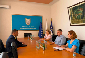 Hurtić u Ključu: "Svaka marka koju ulažemo u lokalne zajednice predstavlja ulaganje u ljude..."
