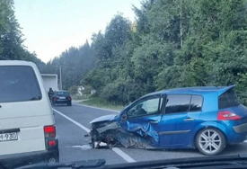 Nesreća kod Ilijaša: Jedna osoba povrijeđena, saobraćaj se odvija jednom trakom