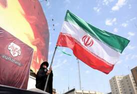 Iranska vojska objavila da prelazi s 'odbrambene na ofanzivnu' vojnu doktrinu