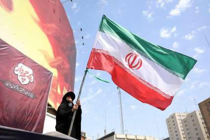 Iranska vojska objavila da prelazi s 'odbrambene na ofanzivnu' vojnu doktrinu