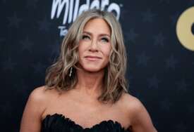 Jennifer Aniston ni na odmoru ne preskače ovu jednostavnu vježbu