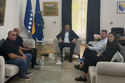 Konaković s članovima Sindikata MC Srebrenica:  "Memorijalni centar nije samo mjesto sjećanja i počivalište žrtava genocida, već institucija..."