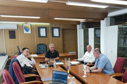 Lakić: Ničija funkcija ne može biti važnija od zdravlja ljudi i sigurnosti energetskog sistema