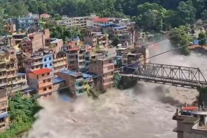 VIDEO Katastrofa u Nepalu. 18 mrtvih, stotine nestalih, među njima skoro 300 turista