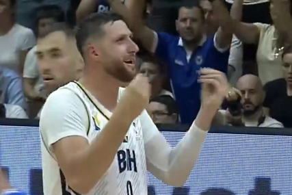 Nurkić simpatičnom gestikulacijom "provocirao" Italijane, FIBA snimak objavila na zvaničnoj stranici