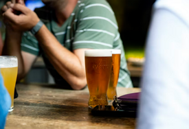 U ovoj zemlji zbog rekordnih vrućina radnicima dijele pivo, lubenice i sladoled