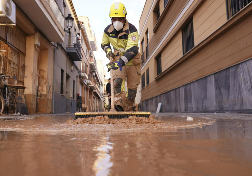 FOTO: 
X/POLICY WIRE

