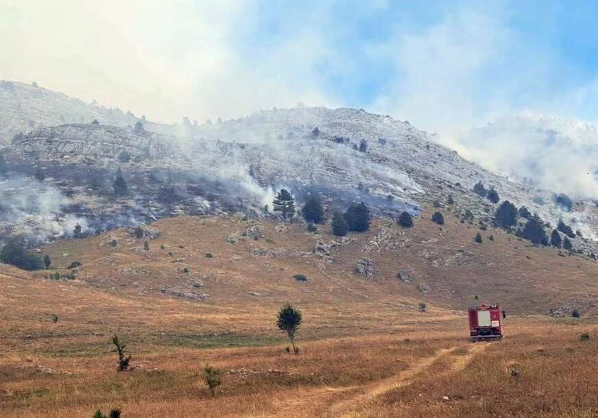 FOTO: HRVATSKA VATROGASNA ZAJEDNICA / POŽAR NA DINARI