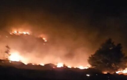 (VIDEO) Vatra prijeti selu kod Nevesinja: Uključila se i vojska
