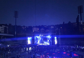 (VIDEO, FOTO) Grbavica se puni: Helem Nejse zagrijava publiku pred večerašnji spektakl The Prodigyja