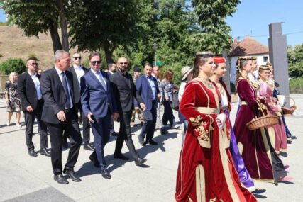 KAKAV BI TO SAJAM BIO BEZ RAME Ministar na Sajmu šljive: "Bez sigurnosti nema investicija"