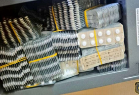 U koordiniranoj akciji FUP-a i MUP-a RS zaplijenjena veća količina tableta, uhapšen Irac
