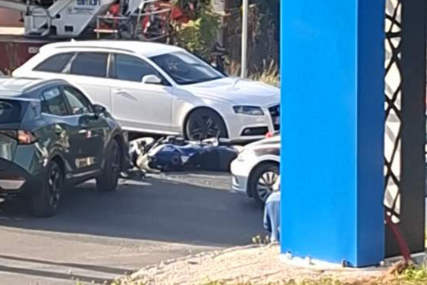 Saobraćajna nesreća u Vogošći: Sudarili se automobil i motocikl