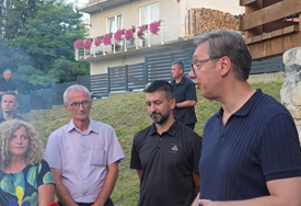 Vučić evocirao uspomene, noćio u Bugojnu,  roštiljao, nazdravljao... (VIDEO)