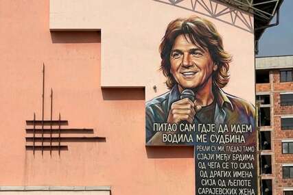 Ako je vlastima u Istočnom Sarajevu trebao Srbin za mural, zar nisu mogli pronaći boljeg? Recimo, Zdravka Čolića...
