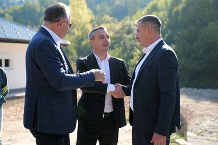 Nikšić i ministar Dizdar obišli novoizgrađene objekte u Konjicu
