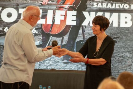 Na 8. Sarajevo Festu Suadi Kapić dodijeljena nagrada „Susan Sontag“ za kritičku misao