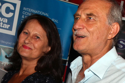 Nakon 40 godina braka sve se promijenilo: Danica poručila Lazaru da treba da ga bude sramota