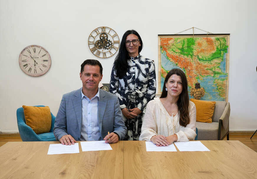 FOTO: USTUPLJENA FOTOGRAFIJA