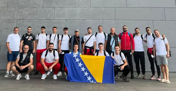 FOTO: RK VOGOŠĆA PRED POLAZAK U TURSKU