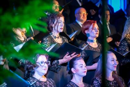 „Kultura na ulice!“ donosi sjajni baletni klasik „Bolero" i koncert hora Opere NPS na Pozorišni Trgu Susan Sontag