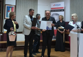 Bh. pisac Adi Hodžić osvojio Međunarodnu književnu nagradu "Marko Martinović Car" za priču "Pupčana vrpca"