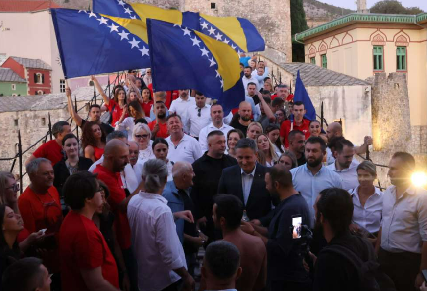 FOTO:  KOALICIJA 'UJEDINJENI ZA DRŽAVU BIH'